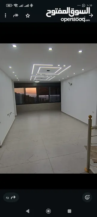 بيت جديد غير مسكون مكون من ثلاث طوابق في المزرعه الغربيه بالقرب من شركة النزيه للبلاط