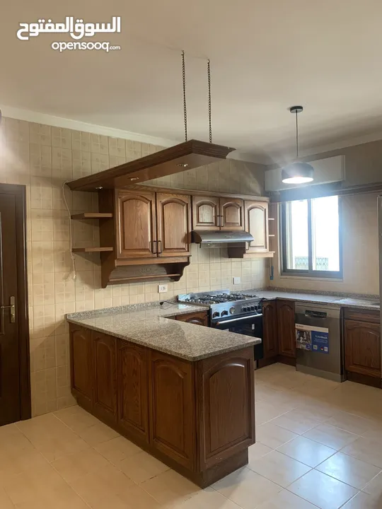 Spacious and Beautiful 3BR Abdoun Apartment for Rent شقه مشمسه بجانب السفاره البريطانيه عبدون