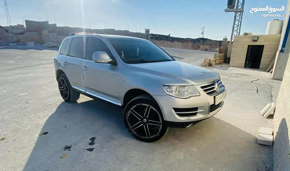 طوارق 2010 4×4 فتحة سقف ماتور 3000 ديزل