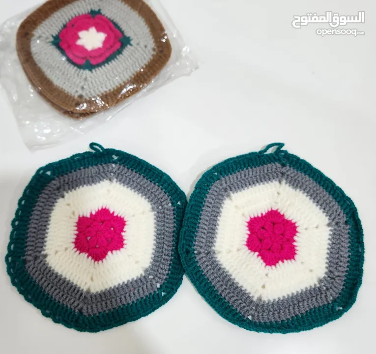 ماسكة جدر صناعة يدوية