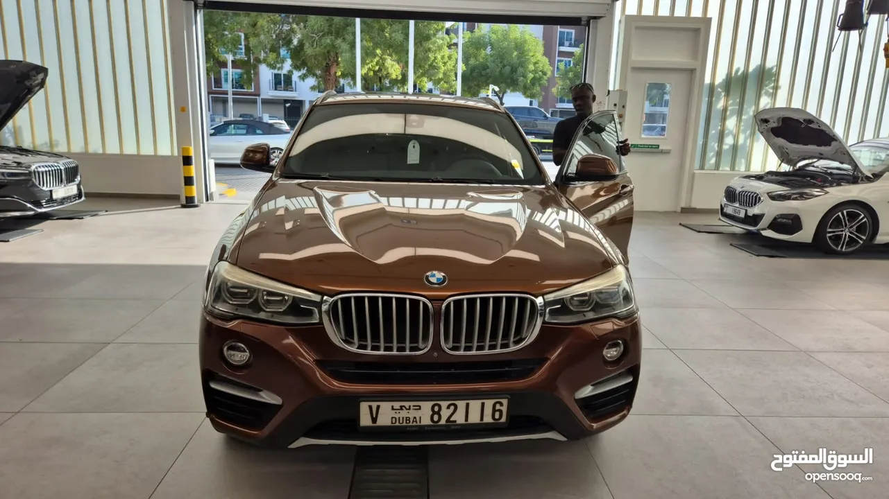 BMW X4 28i - GCC - high line - with 18 months service contract