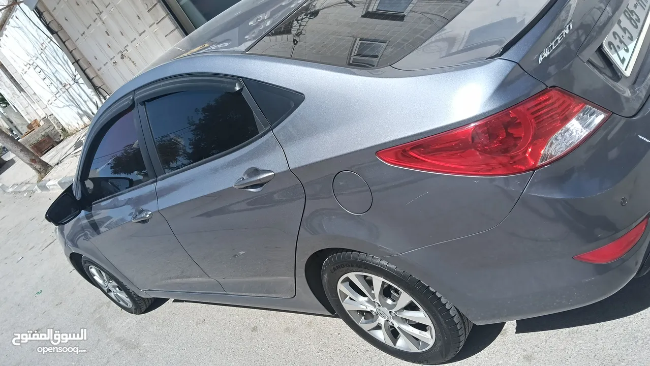 هونداي اكسنت موديل 2016 بنزين 1.6 ارررررربعه غيار