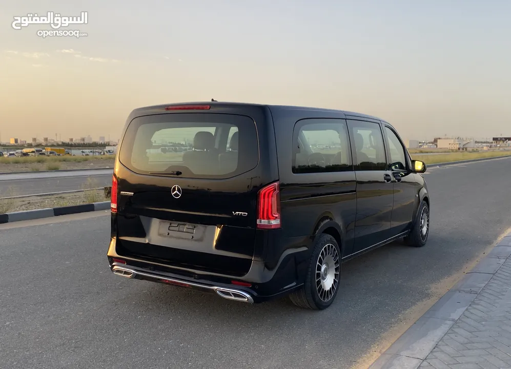 Vito Maybach kit / GCC Specs / Low KMs / Model 2018/ Perfect condition