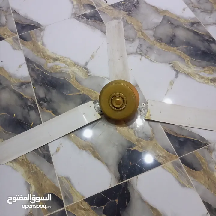 مروحه سقف شغاله 100% ما فيها ولا اشي ب 25