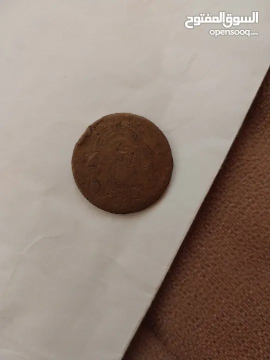 عملة ورقية و معدنية و مجموعة طوابع