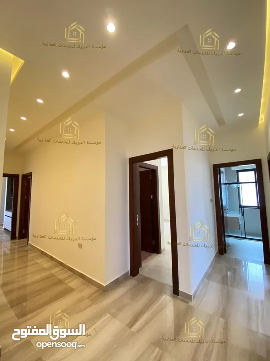 شقة فاخرة جديدة لم تسكن بتصميم عصري