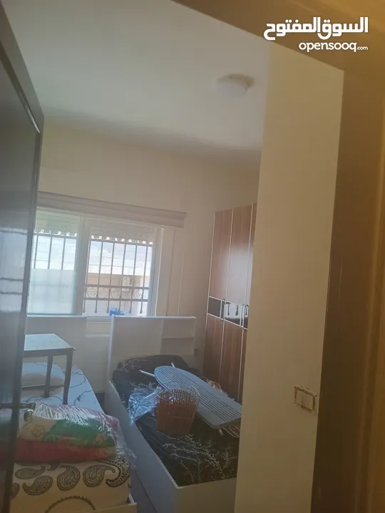 دهين محمد دياب  لجميع انواع الدهانات والديكورات الحديثه فى عمان بافل الأسعار