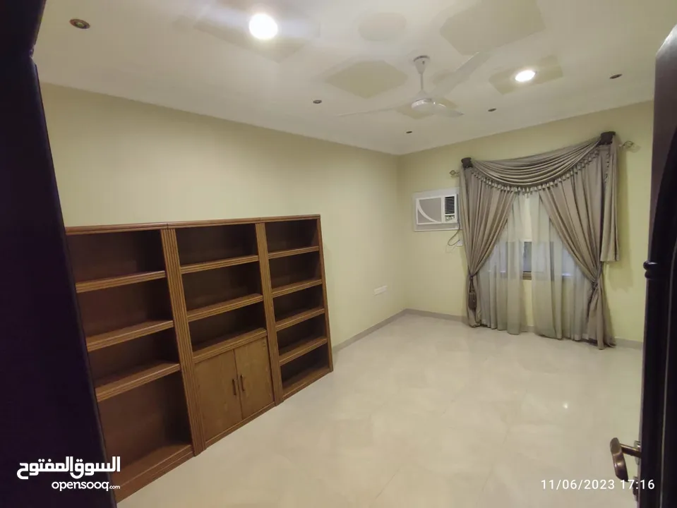 VILLA FOR RENT IN BUSAITEEN 3BHK FULLY FURNISHED