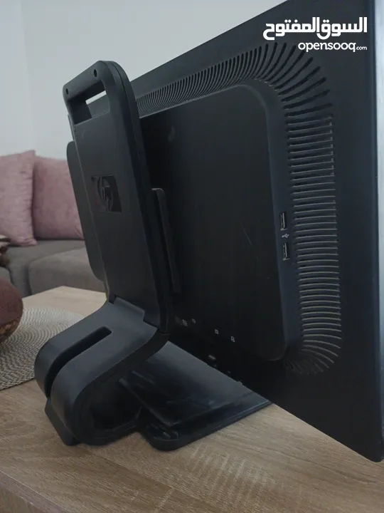 شاشة HP LA2405wg Monitor معها كلشي إلها