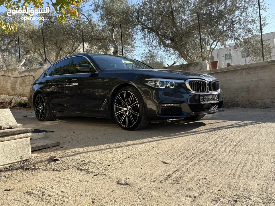 BMW 530e  E drive  Individual