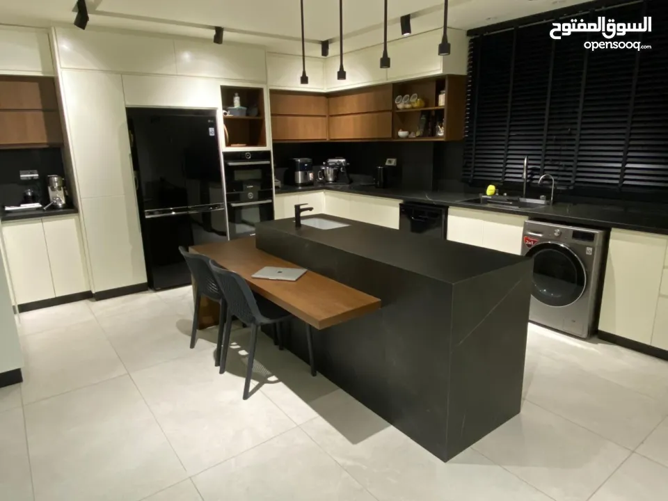 شقه مميزه للبيع في بيرزيت