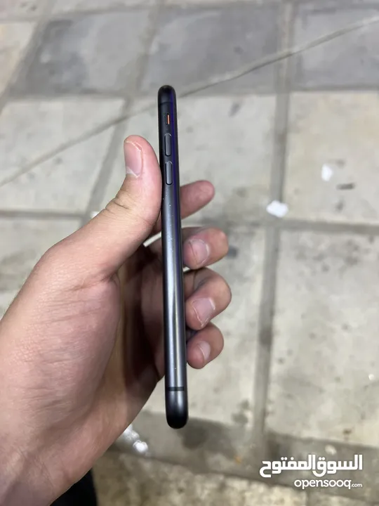للبيعiphone 11