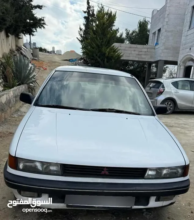 متسوبيشي لانسر 91 السيارة بحالة جيدة جدا