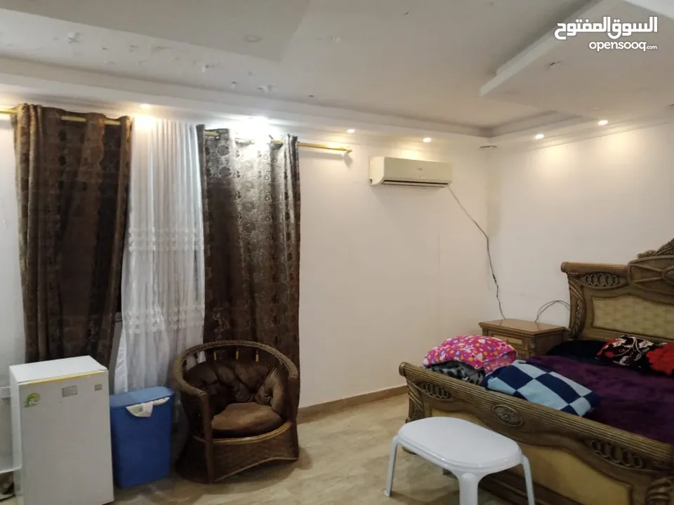 مزرعة للإيجار اليومي والاسبوعي والشهري مساحة كبيرة  مسبح / جاكوزي جلسات هادئة  غرف مكيفة مطبخ مجهز