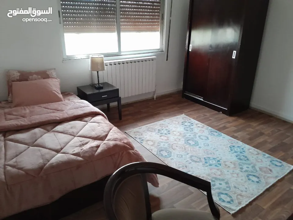 غرفة مستقلة للإيجار في شقة مفروشة مشتركة مع شخص In Gardens Str. area, go down for English