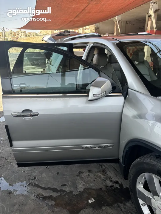 GMC ACADIA 2008 مالك واحد للبيع