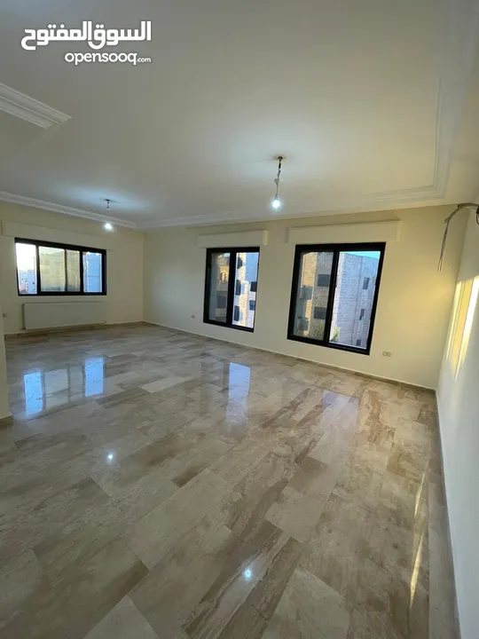 شقة ديلوكس للإيجار في أجمل مناطق ضاحية الامير راشد