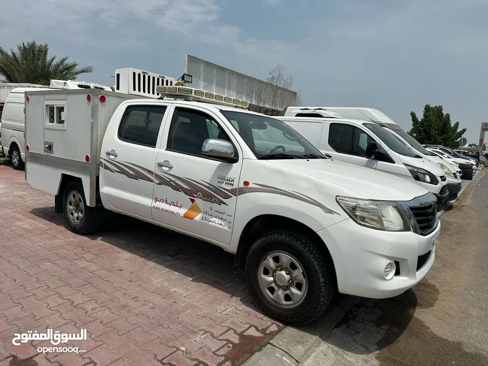 Hillux freezer 2.7L 4x4 petrol automatic gear 2014 Gcc