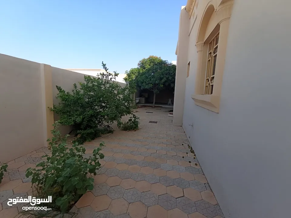 بيت للايجار في عوتب الجديده مع الأثاث For rent in New Otab with furniture