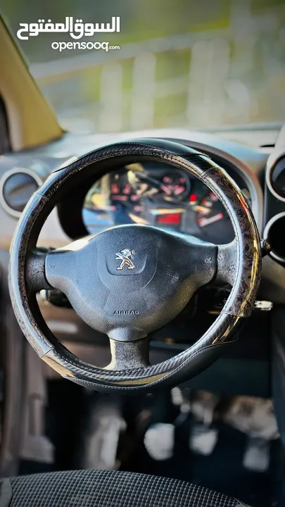 بيجو بارتنر تيبي  Blue HDi يد أولى  فحص نخب  سيارة مميزة ونظيفة  تنازل فوري عند الدفع كاش