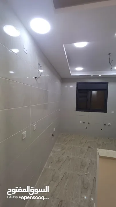 شقة فاخرة للبيع السادسة ط3هندسي 85 م تراس + مصعد اطلالة بحرية دائما