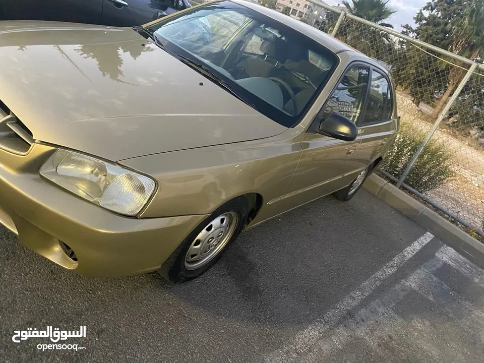 هيونداي أكسنت لون ذهبي مميز موديل فيرنا