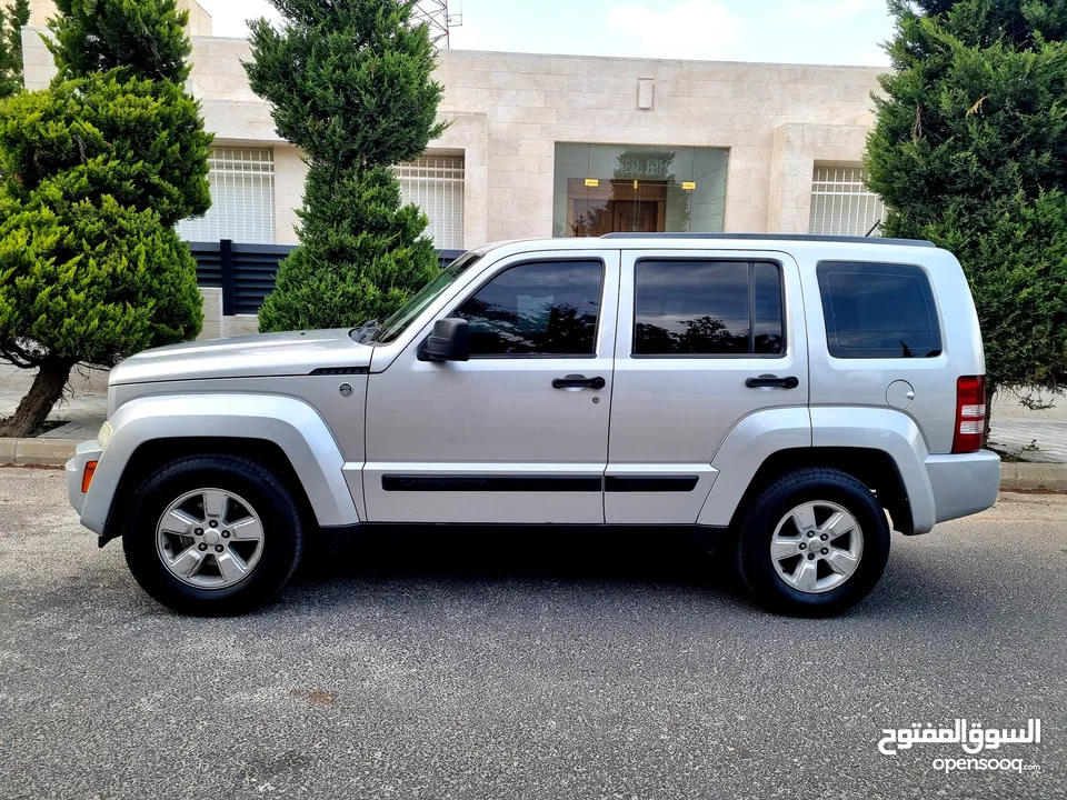 بحالة الوكاله جيب ليبرتي 2011، فحص كامل، 4X4