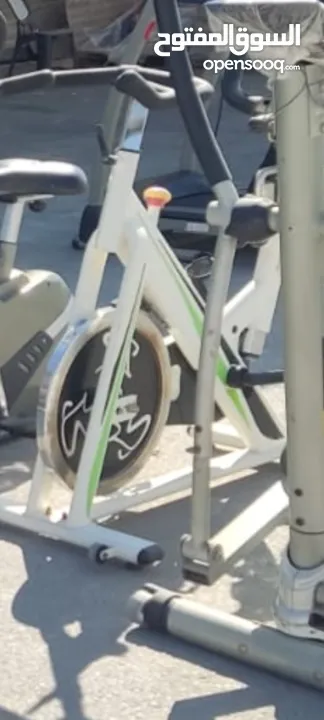 ابو حازم للاجهزه الرياضيه للبيوت والنوادي الرياضية مستعمل بحاله ممتازه وسعر ممتاز