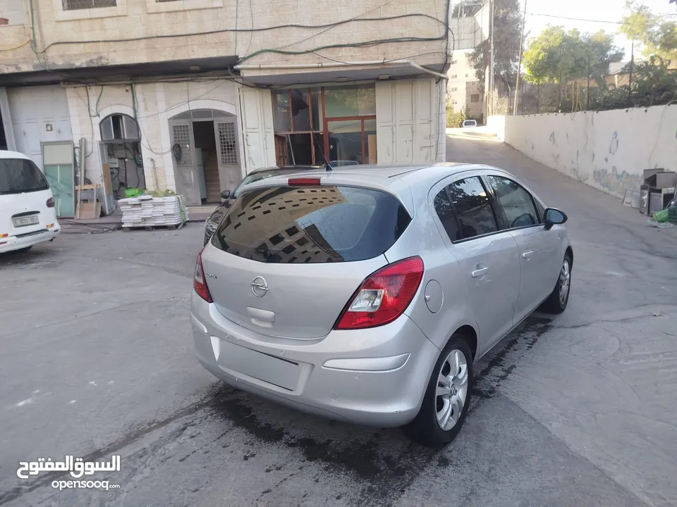 اوبل كورسا 2014