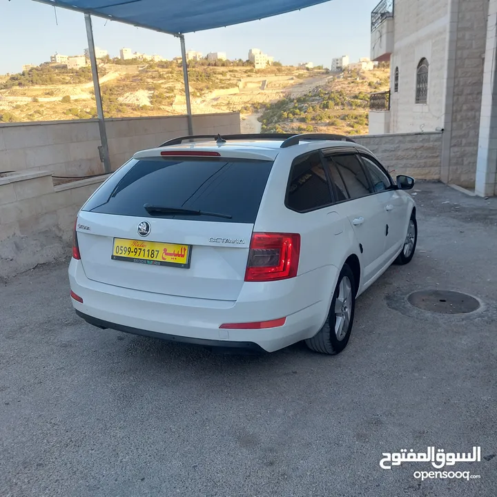 اكتافيا استيشن