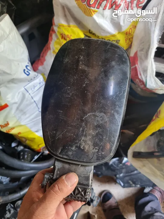قطع سيارات مشكل للبيع