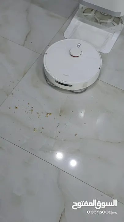 روبوت التنظيف ماركة XAIOMI نوع XAIOMI X20 PLUS بالتنظيف الذاتي والتنظيف بالشفط أو المسح مع كفالة