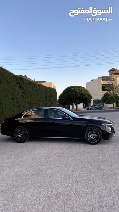 Mercedes Benz E350 4matic(الأولى والوحيد من فئتها في الاردن
