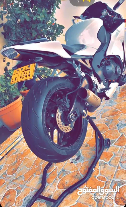 دراجة CBR 1000 RR 2014 بحالة جيدة جداً