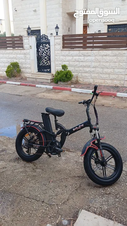 بسكليت زي ما نت شايف اشي صح كلشي في شركه
