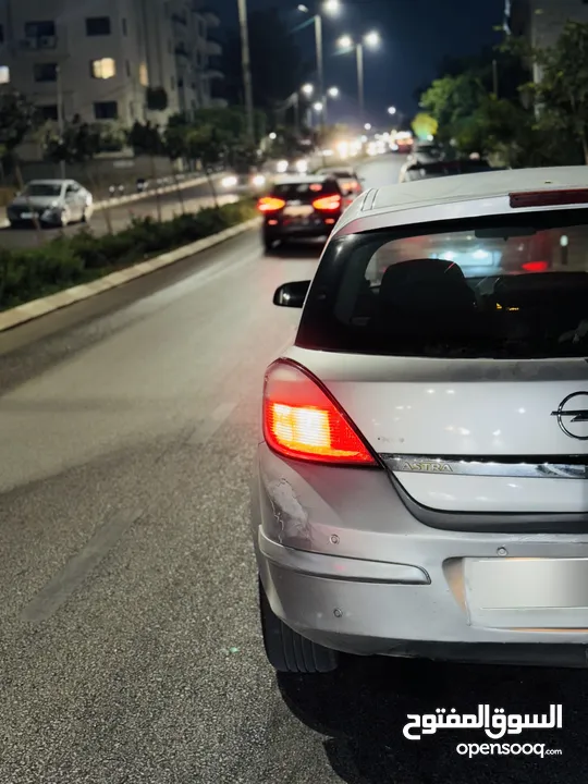 اوبل استرا 2005