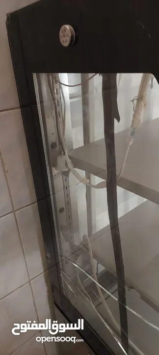 ثلاجة غرض معجنات ممتازه للبيع في ضاحيه الامير حسن لتواصل رجاء التواصل عبر الرقم المذكور