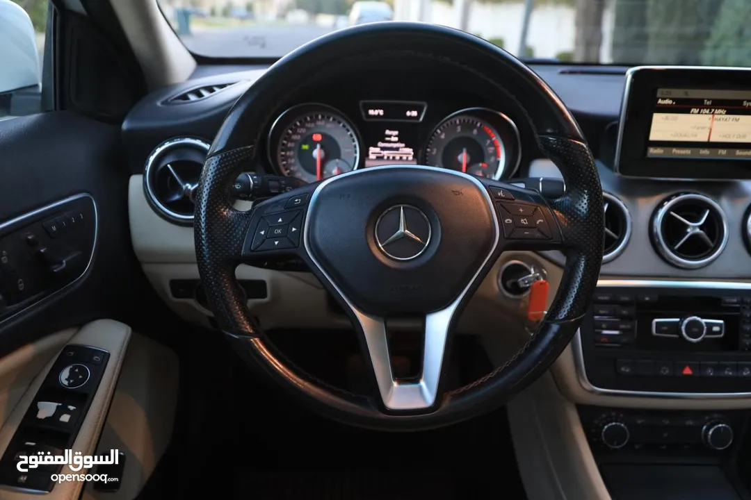 Mercedes GLA 250 4-Matic  موديل 2015 AMG KIT فحص كامل بدون ملاحظات قاطع مسافه 90 الف كيلو وارد غرغور