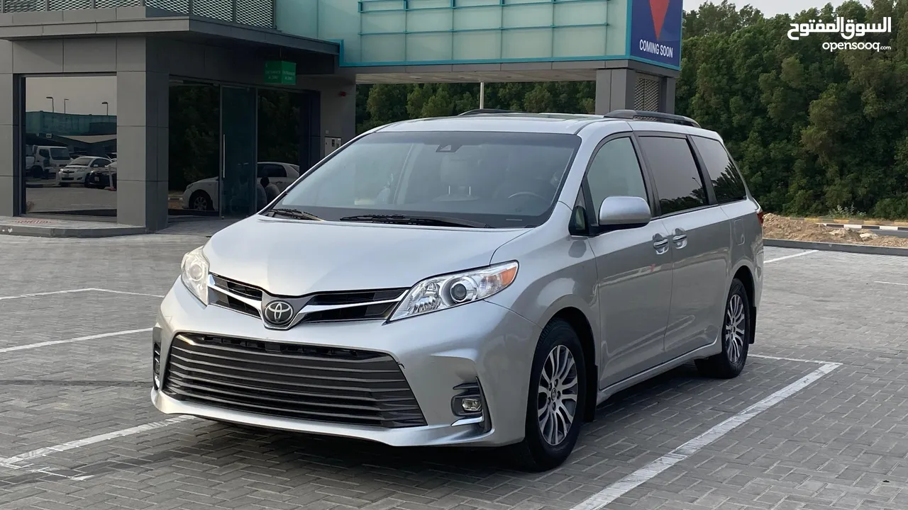 تويوتا سيينا كامل مواصفات  Toyota sienna full option