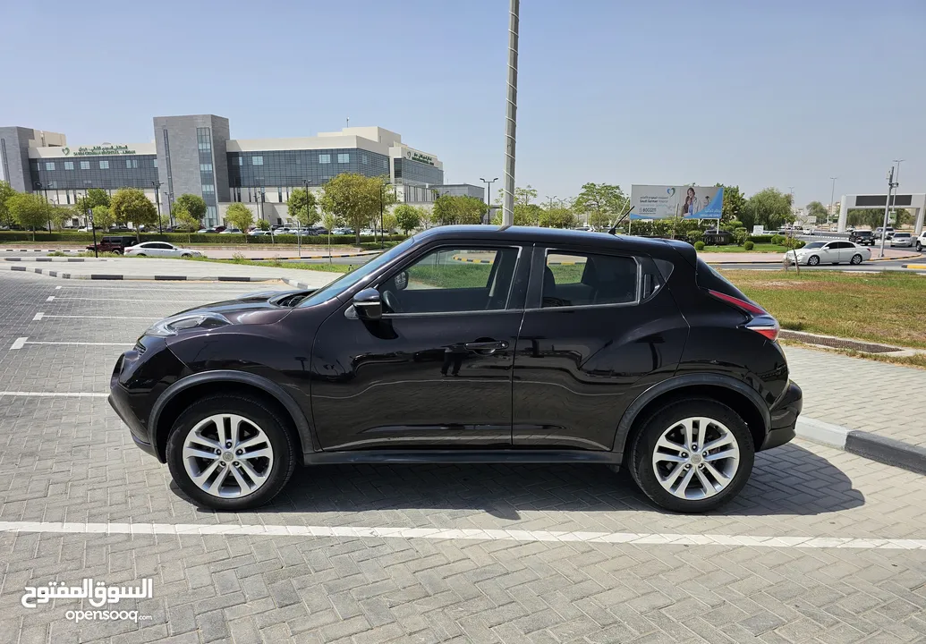 NISSAN JUKE 2015, GCC SPECS, LESS KMS CAR FOR SALE