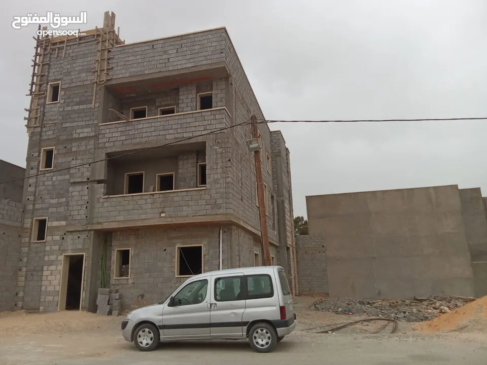 مقاول تونسي بناء