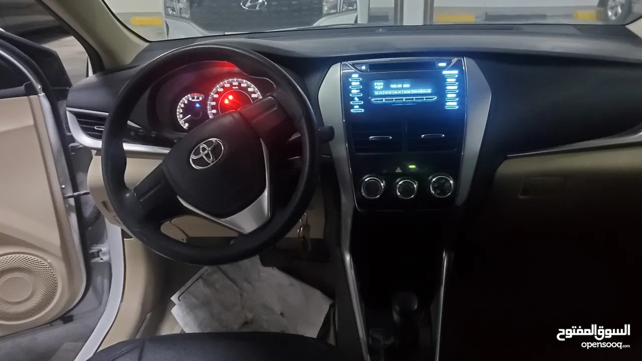 تويوتا ياريس 2019 GCC Toyota yaris  sedan