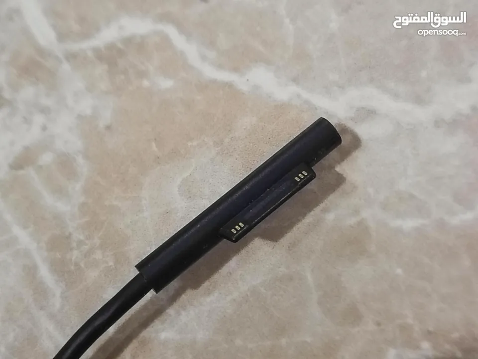محول مايكروسوفت surface بحالة الوكالة