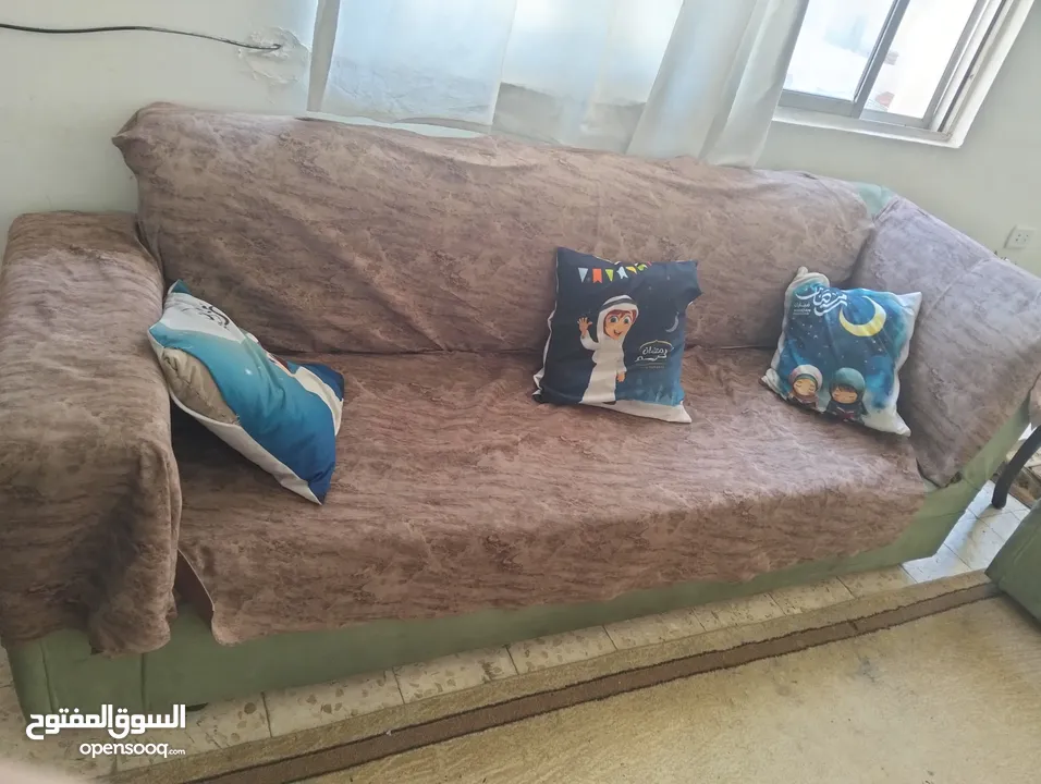 طقم كنب مع سجاد