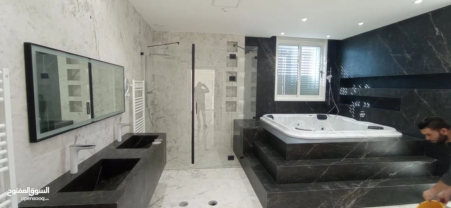 زجاج وألمنيوم