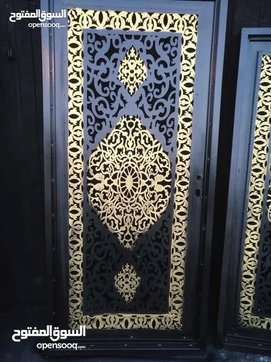 ابواب حديد  شبابيك المنيوم مراجيح اثاث مدرسي ابواب خشب