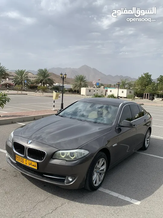 BMW 520 ! موديل 2012 خليجي وكاله عمان  الممشى: 260 قابل لزياده  سياره نظيفه و خاليه من العيوب