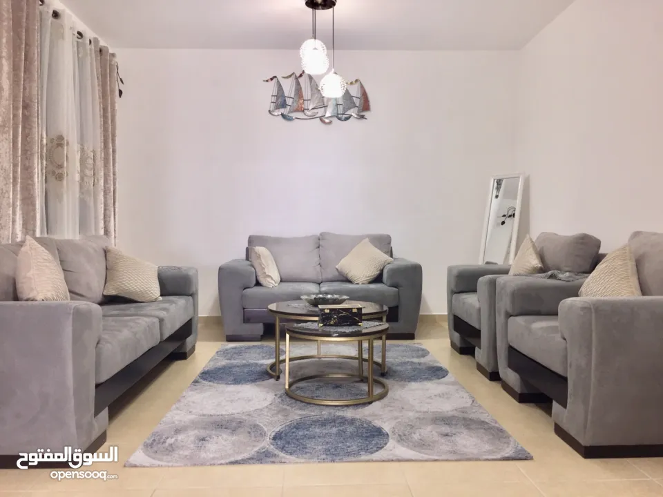 شقة مفروشة خلف الجاسمن شهري