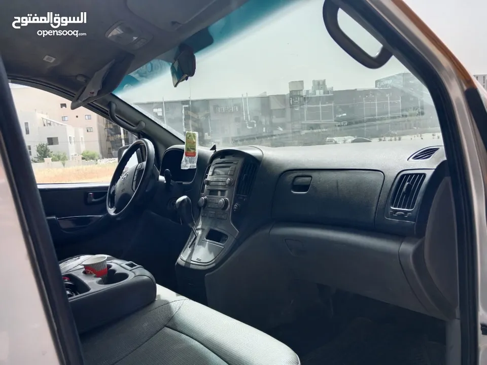 باص نقل طلاب باسم مدرسة . نوع جراند للبيع موديل 2010 مرخص سنة كاملة