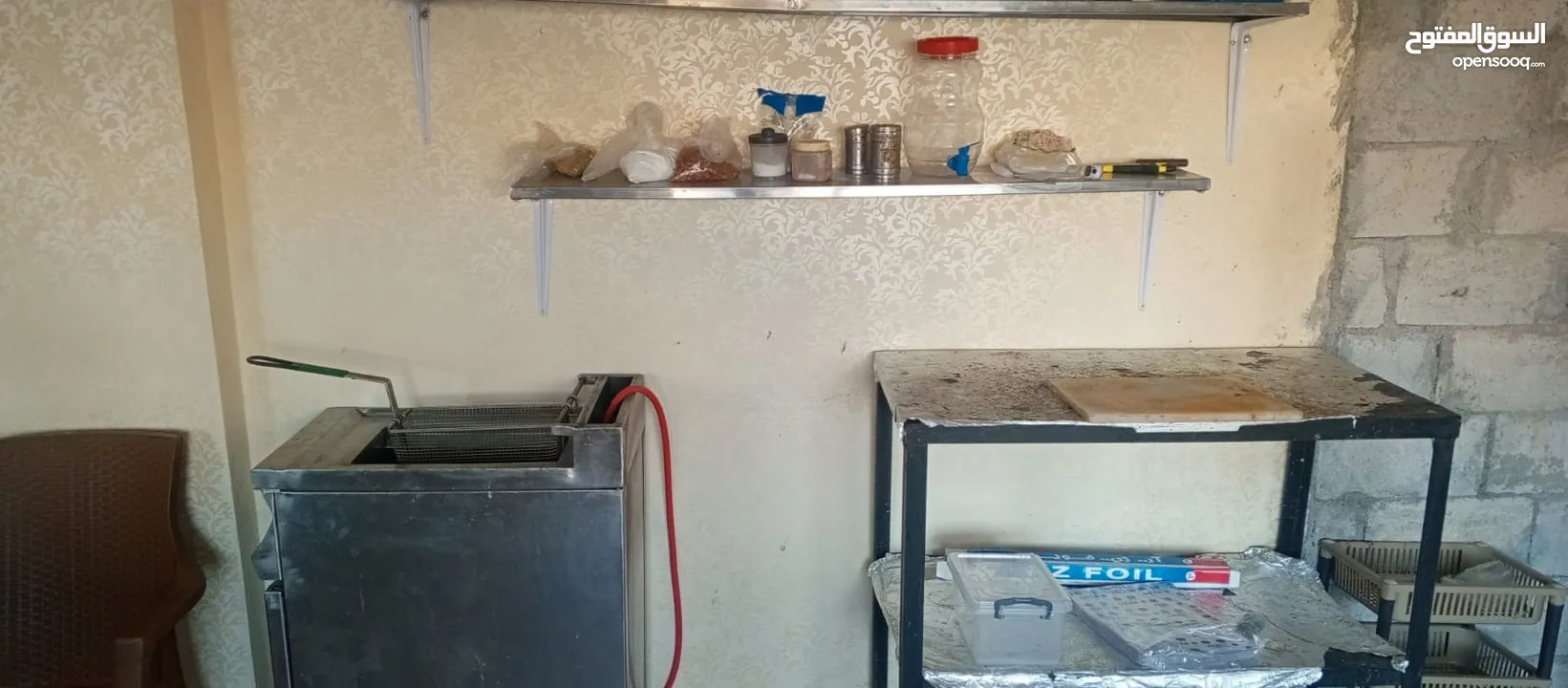 عده مطعم للبيع